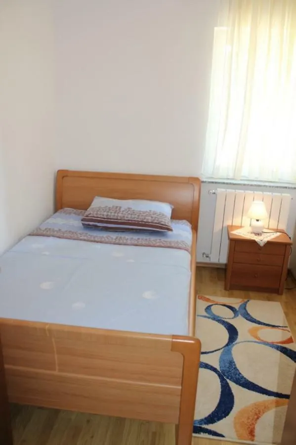 Apartman Hana Ika